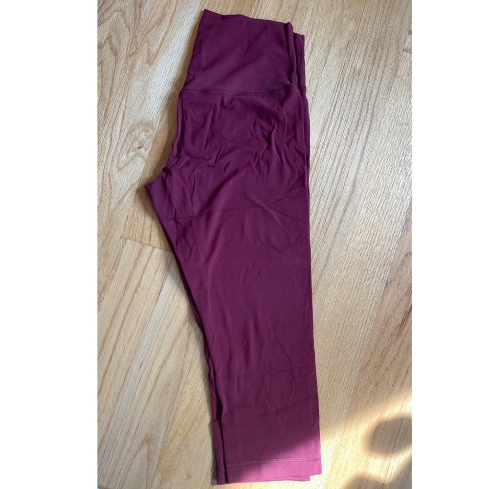 lululemon aligns. Maroon size 8.